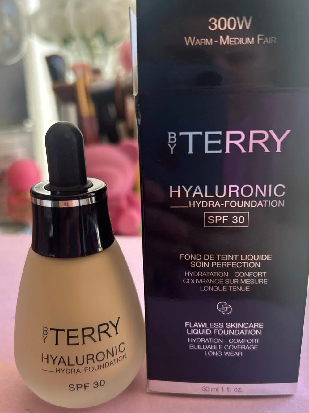 By Terry Hyaluronic Hydra-Foundation SPF 30 — 300W Warm-Medium Fair